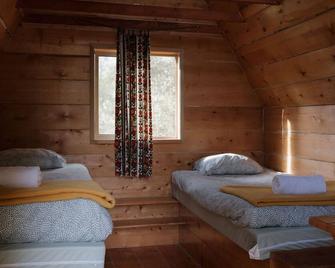 Ruby Lake Resort - Madeira Park - Спальня