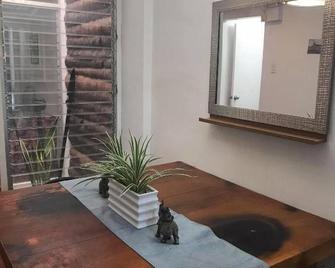 203 Anabelle Residence - Dumaguete City - Dining room