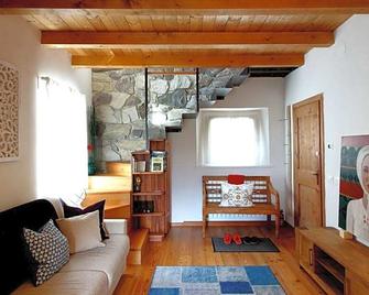 Nonostantetutto B&B - Pieve di Cadore - Obývací pokoj