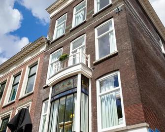 the bellhop - Rotterdam - Building