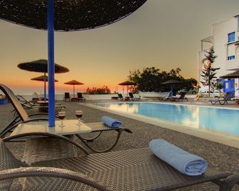 Caldera Romantica - Akrotiri - Bể bơi