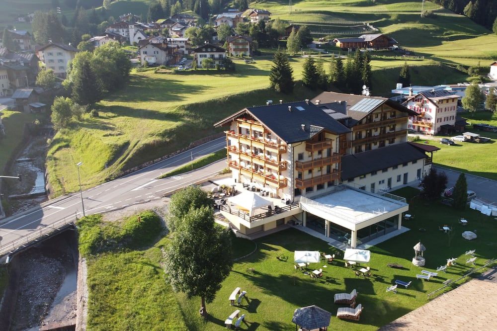 Wellness Hotel Dolomia - ויגו די פאסה - בניין