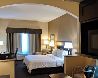 Holiday Inn Express & Suites Clinton - Clinton - Спальня