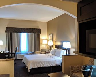 Holiday Inn Express & Suites Clinton By IHG - Clinton - Camera da letto