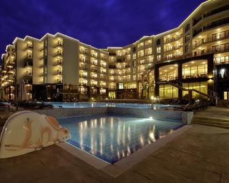 Apart Hotel Golden Line - גולדן סאנדס - בניין