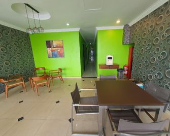 OYO 90249 Euro Hotel (Klang) - Klang - Lobby