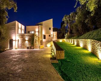 Golden Bay Suites & Maisonettes - Parga - Gebouw