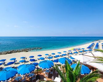 Villaggio Hotel Lido San Giuseppe - Briatico - Strand