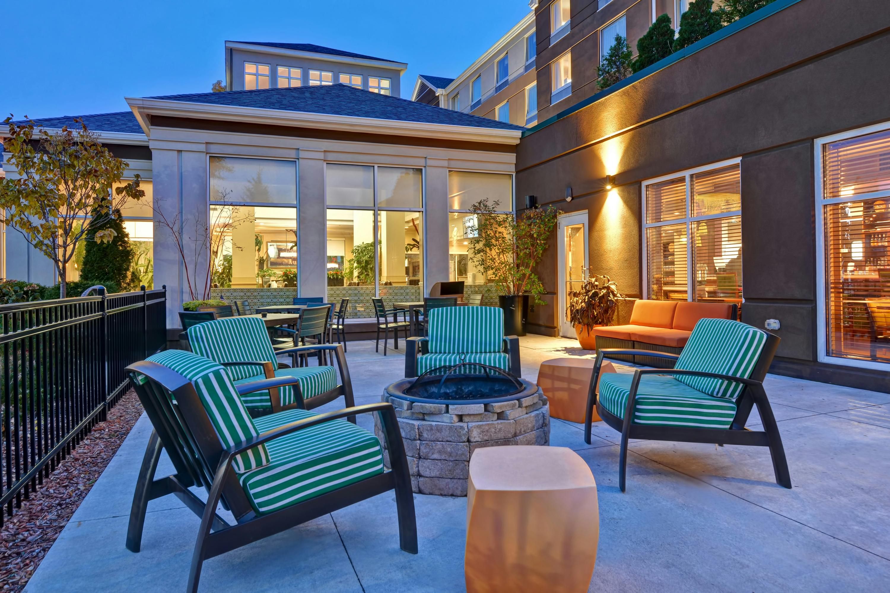 Hilton Garden Inn Green Bay - גרין ביי - פטיו