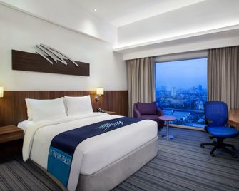 Holiday Inn Express Jakarta Pluit Citygate By IHG - Jakarta - Bedroom