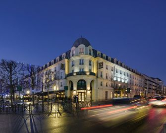 Hôtel l'Elysée Val d'Europe - Serris - Edificio