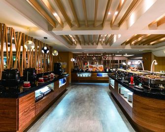 Fish Hotel Taitung - Taitung - Bar