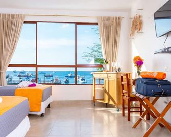 La Zayapa Hotel - Puerto Baquerizo Moreno - Sala de estar