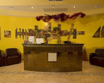 Hotel Alexander's - Nitra - Receptie