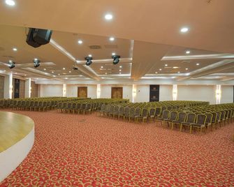 Alan Xafira Deluxe Resort & Spa - Alanya - Sala de reuniões