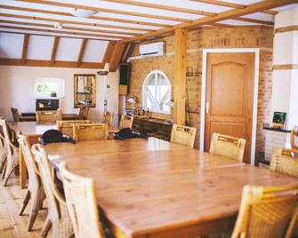 Haus Irsa - Sellingen - Comedor