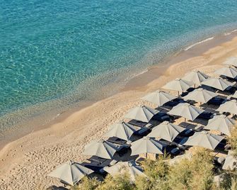 مايكونيان إمبريال - ليدينغ هوتلز أوف ذا وورلد - ميكونوس - شاطئ