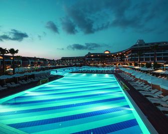 Tui Magic Life Jacaranda - Side