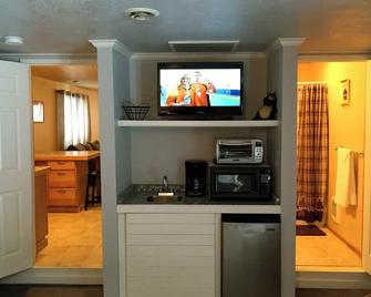 Open All Year. Ausable River Access. Newly Remodeled! - Roscommon - Cocina