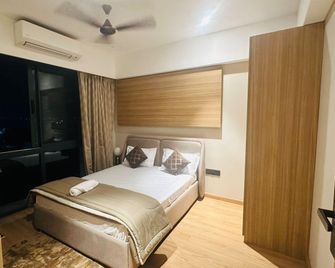 Awesome The Studio Stay - Raipur - Sypialnia