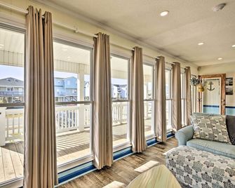 Coastal Home: Walk to Holden Beach! - Holden Beach - Balkon