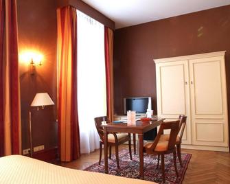 Ermitage Bouquet - Rouen - Dining room