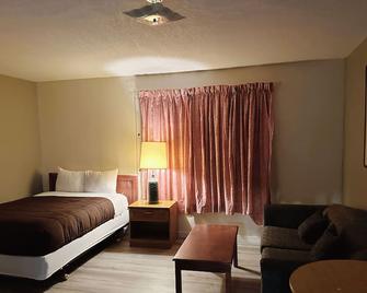 Uptown Motel - Estevan - Bedroom