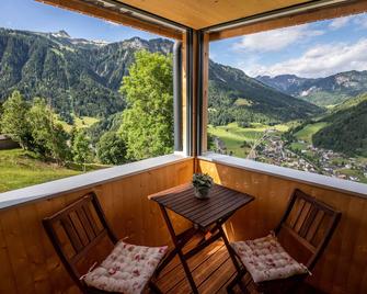 Panoramahof Bergglück - Mellau - Balkon