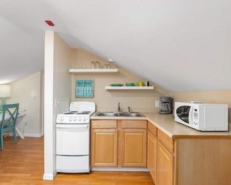 Downtown View - Saugatuck - Cocina