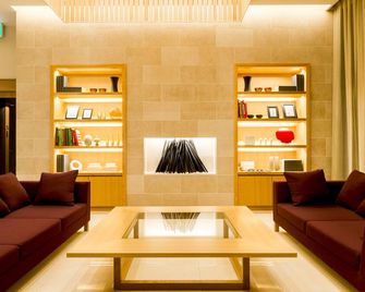 Candeo Hotels Fukuoka Tenjin - Fukuoka - Oleskelutila