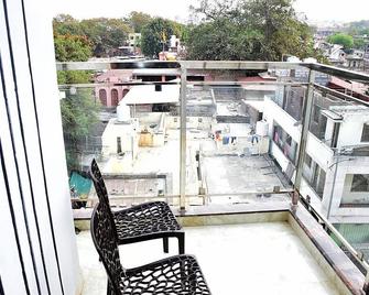 Shankar Residency, Akkalkot - Akalkot - Balcony