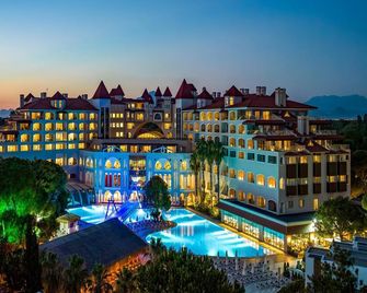 Sirene Belek Hotel - Belek - Gebäude