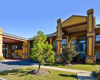 Peach State Inn & Suites - Hawkinsville - Edificio