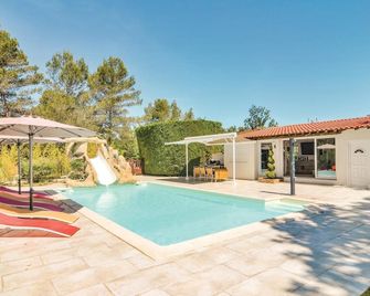 Pet friendly home in Trets - Trets - Piscine