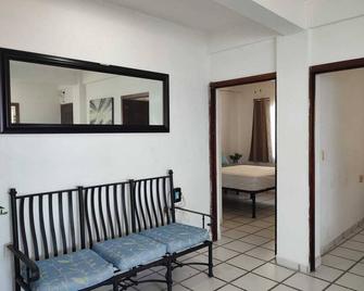 Expanded apartment with beautiful ocean view for 10 people - Mismaloya - Living room