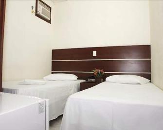 Blu Terrace Hotel - Blumenau - Schlafzimmer