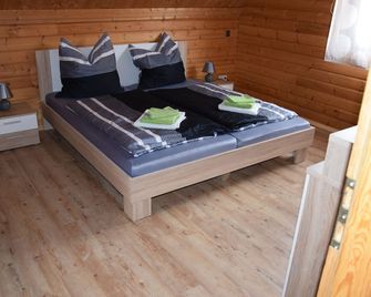 Fünfeichener Weg 16 - Eisenhüttenstadt - Schlafzimmer