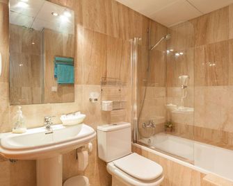 Atico La Joyita Free Parking by Cadiz4rentals - Cadiz - Bathroom