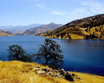Rio Sierra Riverhouse - Three Rivers