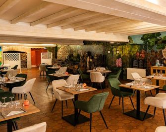 Hôtel Restaurant Au Pont de Raffiny - Saint-Anthème - Restaurant