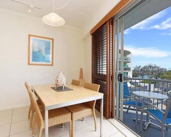 Rolling Surf Resort Unit 48 - Caloundra - Sala de jantar