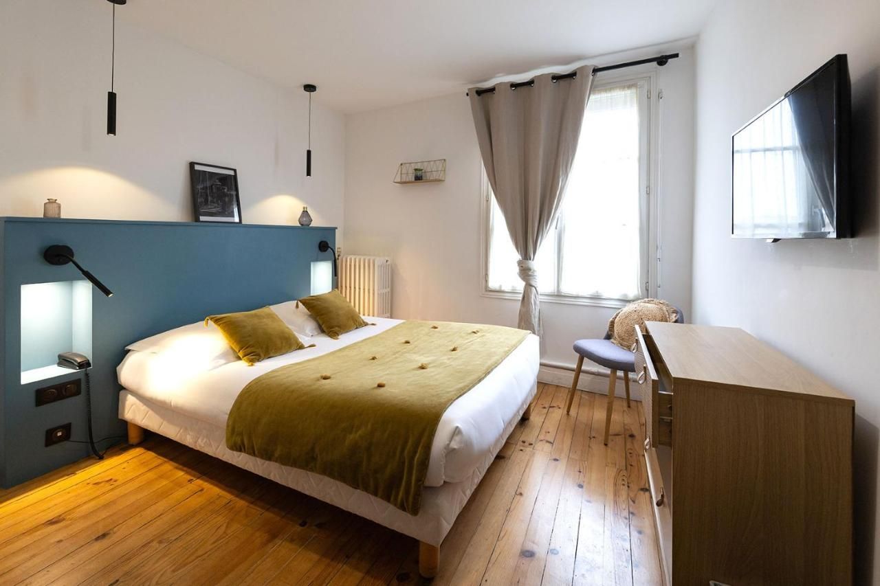 Hotel de La Paix thumbnail 2