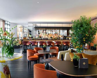The Grove - Abbots Langley - Bar