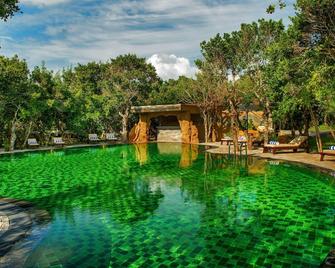 Uga Chena Huts - Tissamaharama - Pool