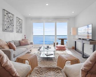 Sunset Cliffs Lookout - Ocean Front Luxury Condo - San Diego - Soggiorno