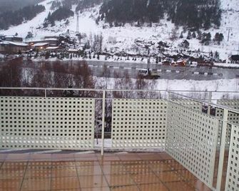 Mirador Bordes De Envalira - Canillo - Balkón