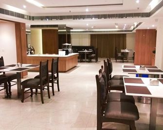 Hotel Smart City Park Inn - Tada - Restaurante