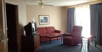 Sunflower Inn & Suites - Garden City - Garden City - Living room