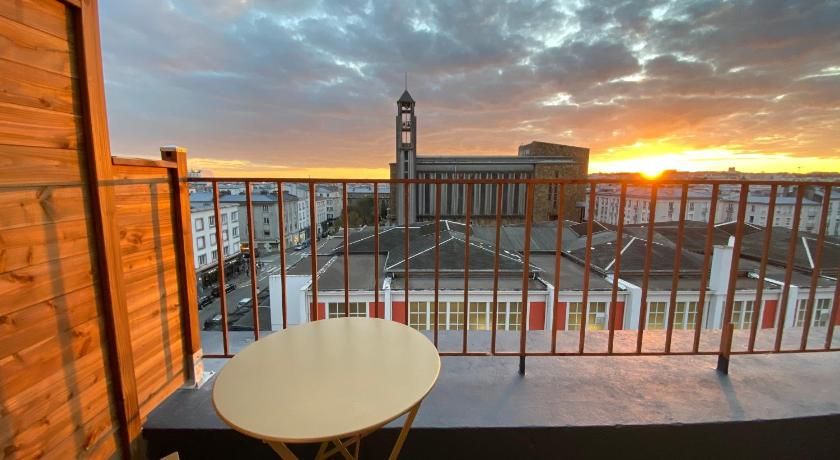 Hotel Saint Louis thumbnail 2