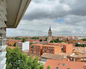 Apartamento Deluxe El Camino - Alcalá de Henares - Balkon